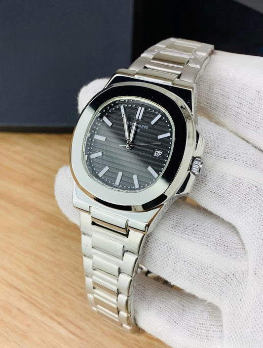 Patek Philippe Nautilus Silver - Black